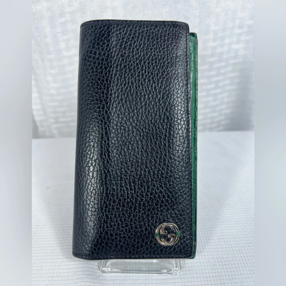 Gucci elegant continental
